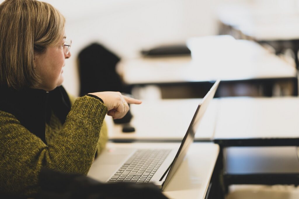 El alumnado de Educación Social valora positivamente la primera edición del 'Programa DE CERCA'