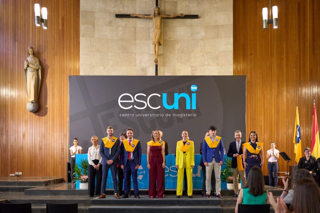 Graduación de Magisterio en Educación Primaria y de Doble Grado 2023