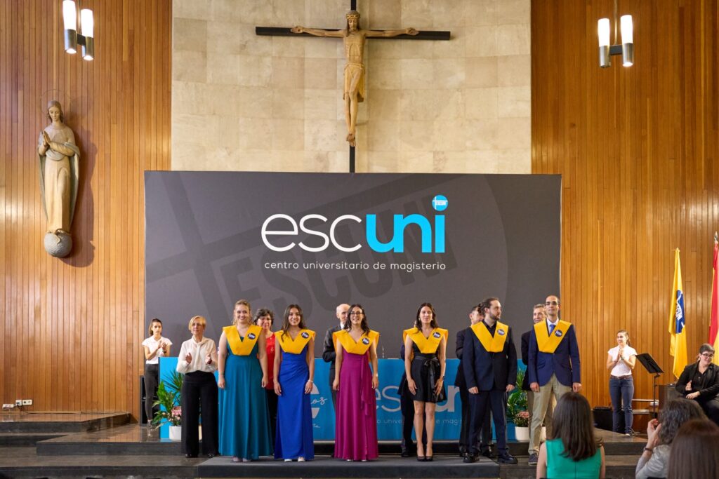 Graduación de Magisterio en Educación Primaria y de Doble Grado 2023