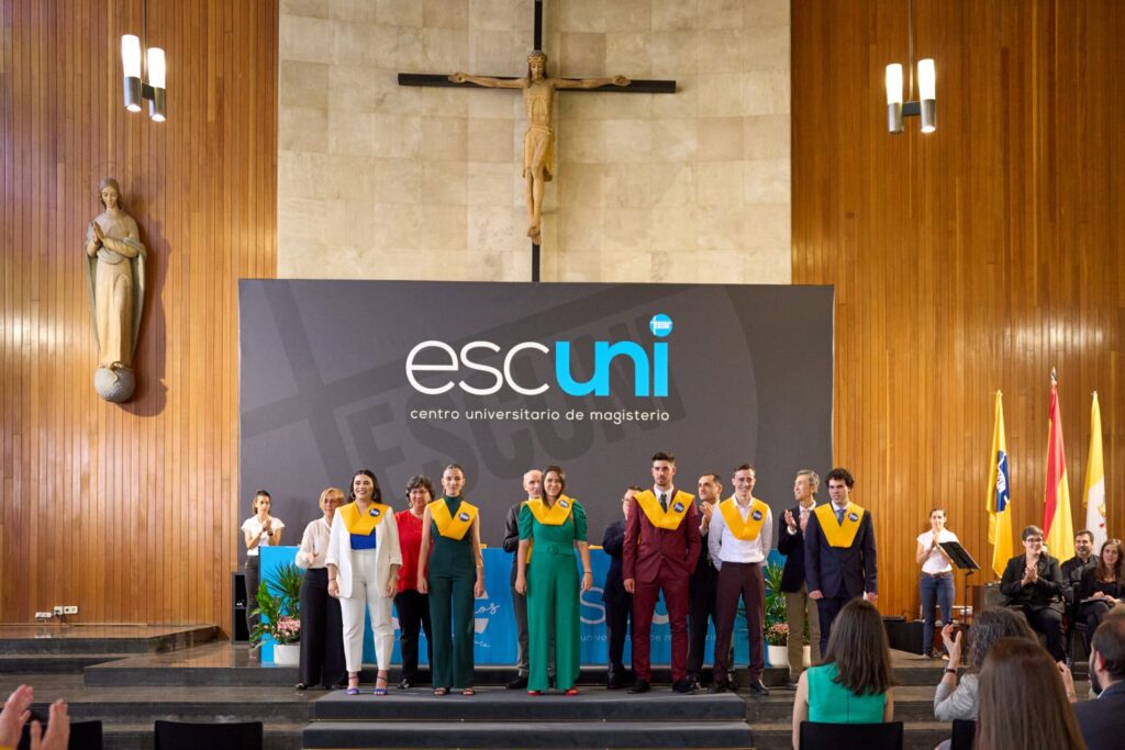 Graduación de Magisterio en Educación Primaria y de Doble Grado 2023