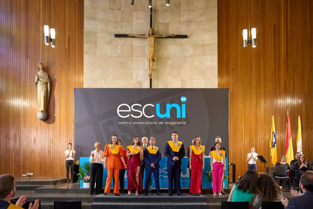 Graduación de Magisterio en Educación Primaria y de Doble Grado 2023