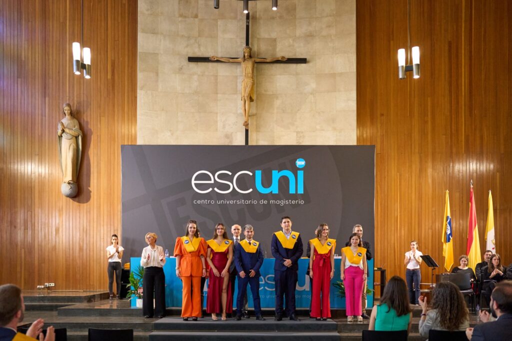 Graduación de Magisterio en Educación Primaria y de Doble Grado 2023