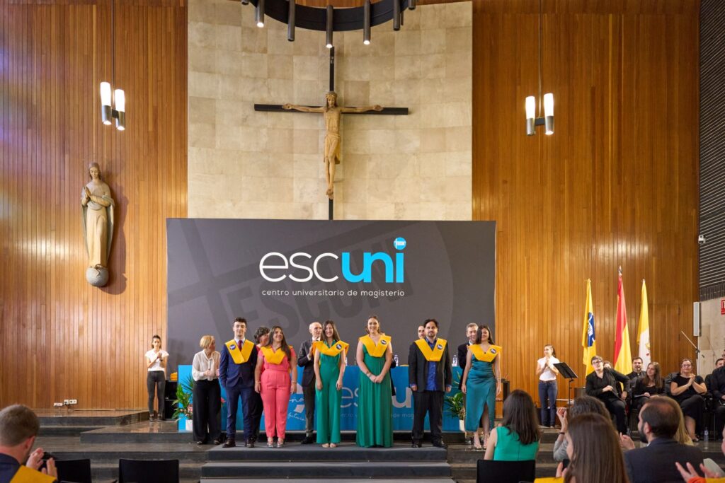 Graduación de Magisterio en Educación Primaria y de Doble Grado 2023