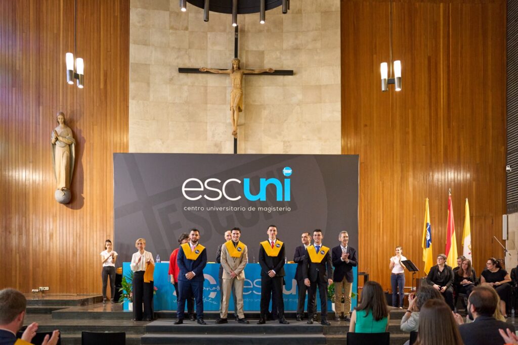 Graduación de Magisterio en Educación Primaria y de Doble Grado 2023