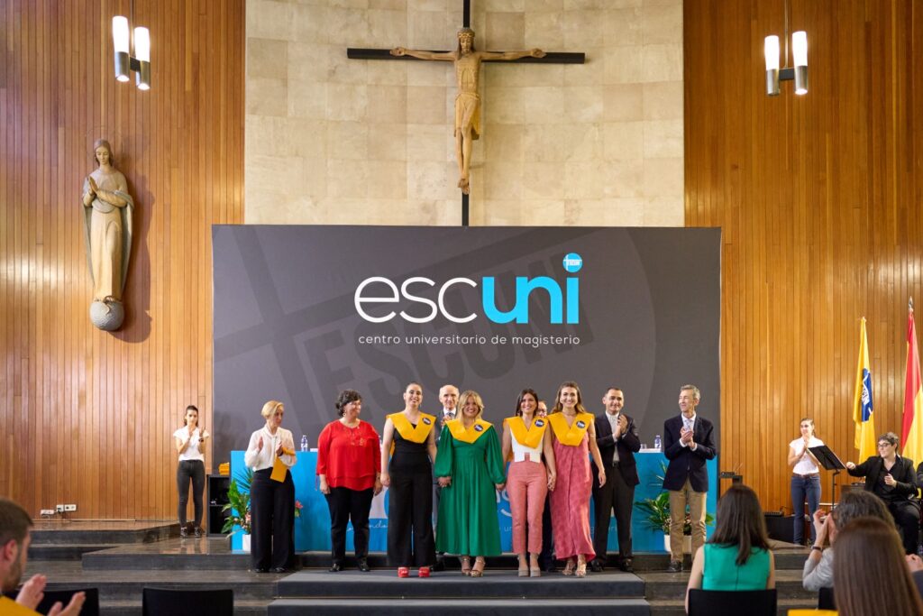 Graduación de Magisterio en Educación Primaria y de Doble Grado 2023