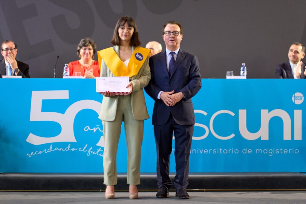 Graduación de Magisterio en Educación Primaria y de Doble Grado 2023