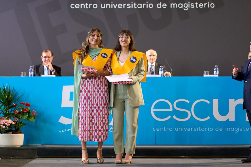 Graduación de Magisterio en Educación Primaria y de Doble Grado 2023