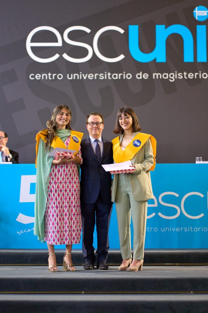 Graduación de Magisterio en Educación Primaria y de Doble Grado 2023