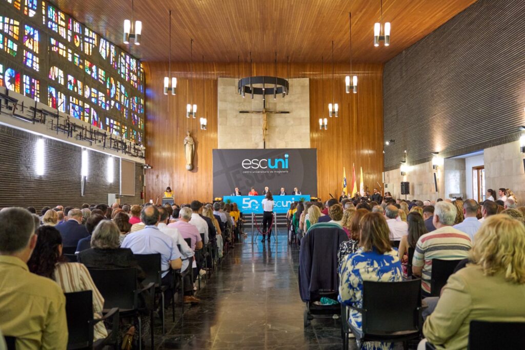 Graduación de Magisterio en Educación Primaria y de Doble Grado 2023