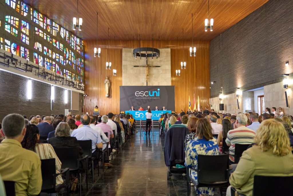 Graduación de Magisterio en Educación Primaria y de Doble Grado 2023