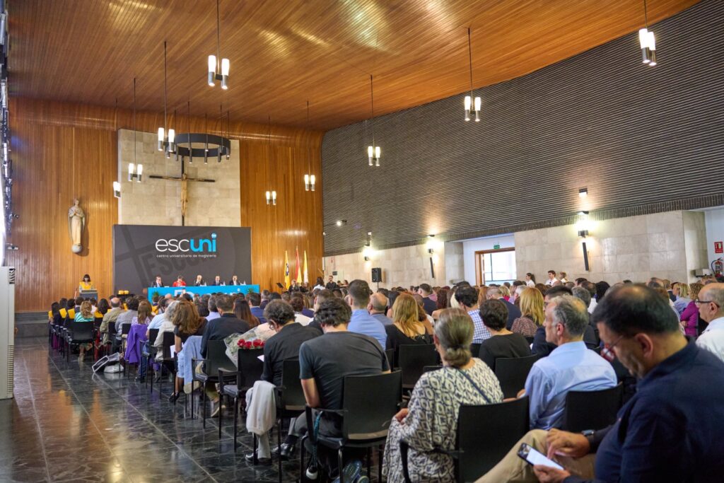 Graduación de Magisterio en Educación Primaria y de Doble Grado 2023